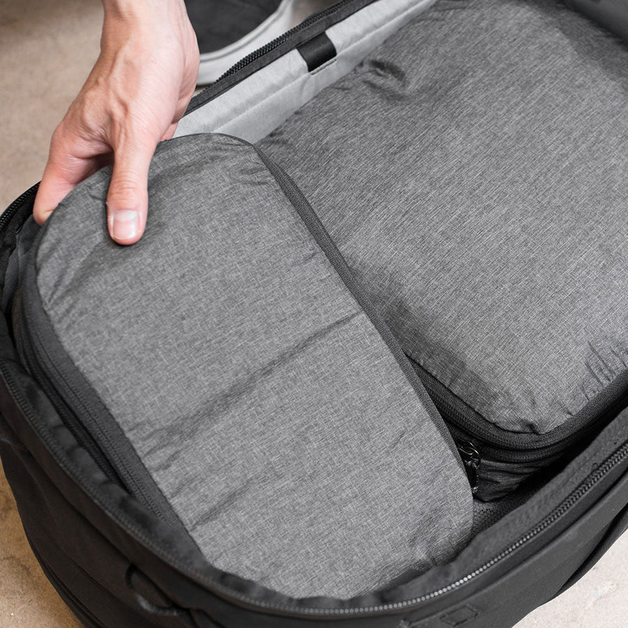 (image), Putting the packing cubes inside the travel bag, BPC-M-CH-1, BPC-S-CH-1